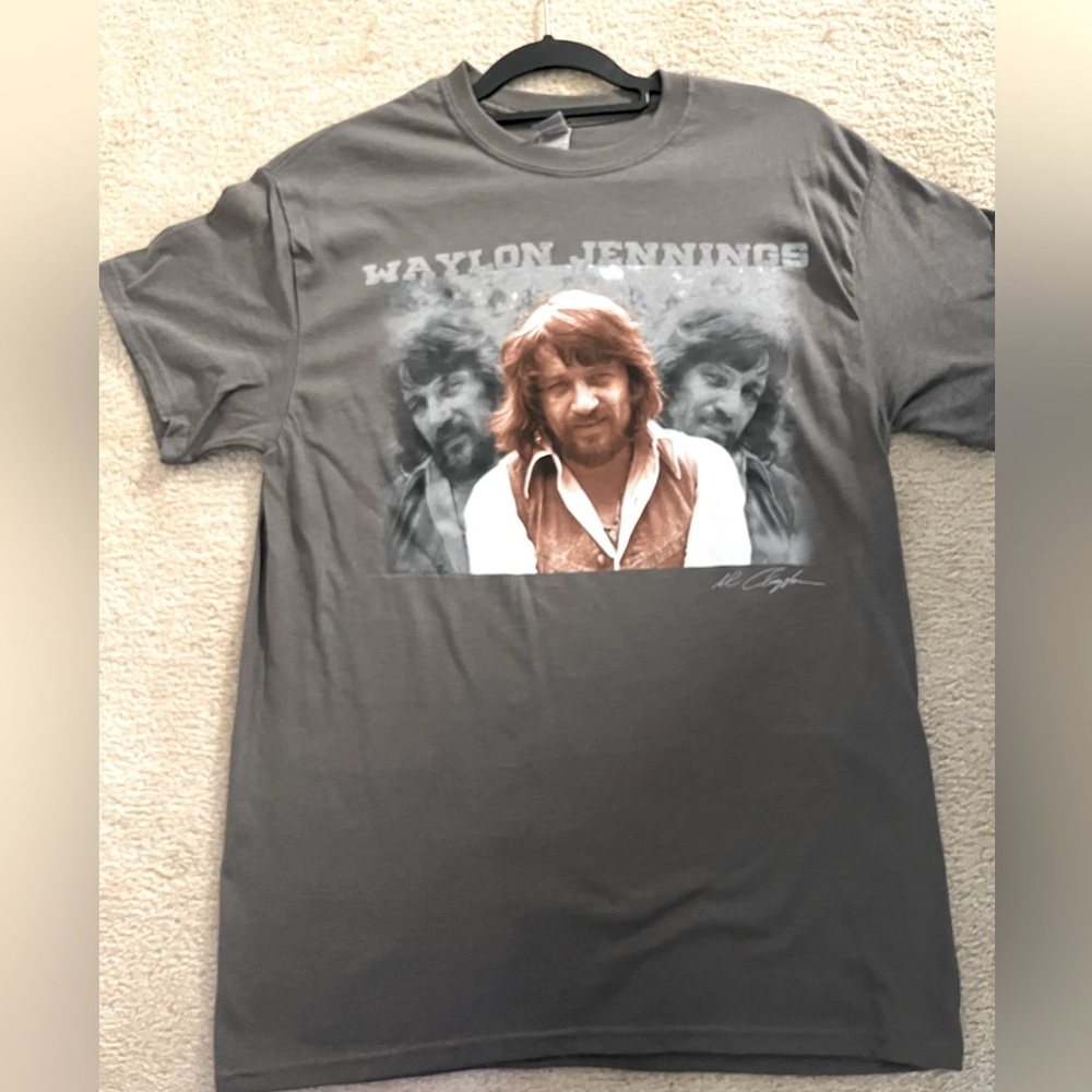 BRAND NEW WAYLON JENNINGS FACE MENS GRAY T SHIRT SZ MED